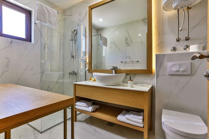 Imagen general del Hotel Lusso Mare by Aycon, Budva. Foto 1