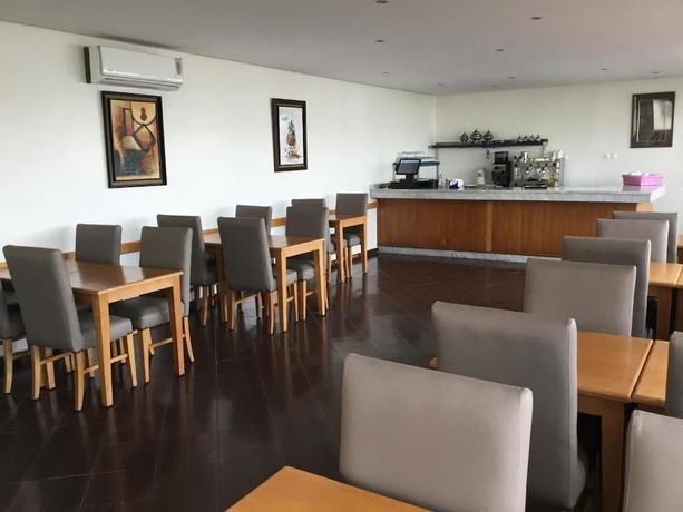 Imagen del bar/restaurante del Hotel Lutece. Foto 2