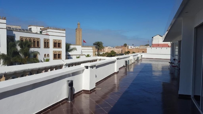 Imagen de los exteriores del Hotel Lutece. Foto 11