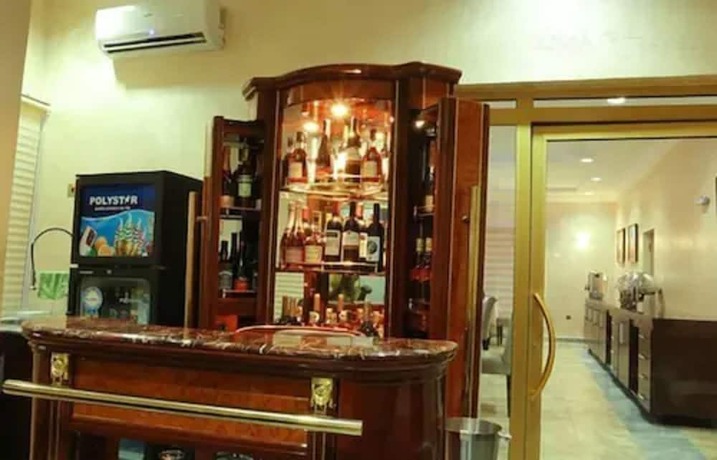 Imagen general del Hotel Luton Parks. Foto 4