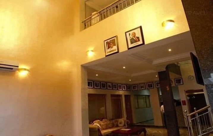 Imagen general del Hotel Luton Parks. Foto 8