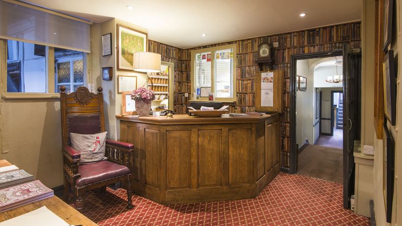 Imagen de los interiores del Hotel Luttrell Arms. Foto 19