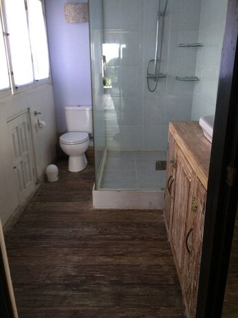 Imagen de la habitación del Hotel Lutwala Dive and Bungalows. Foto 27