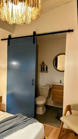 Imagen de la habitación del Hotel Luum Boutique. Foto 16