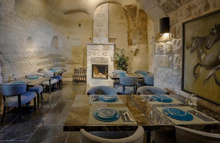 Imagen del bar/restaurante del Hotel Luvi Cave. Foto 2