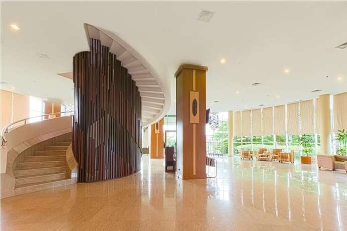 Imagen de los interiores del Hotel Luwansa Hotel. Foto 19