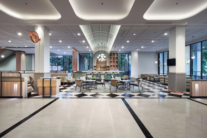 Imagen del bar/restaurante del Hotel Luwansa and Convention Center Manado. Foto 4