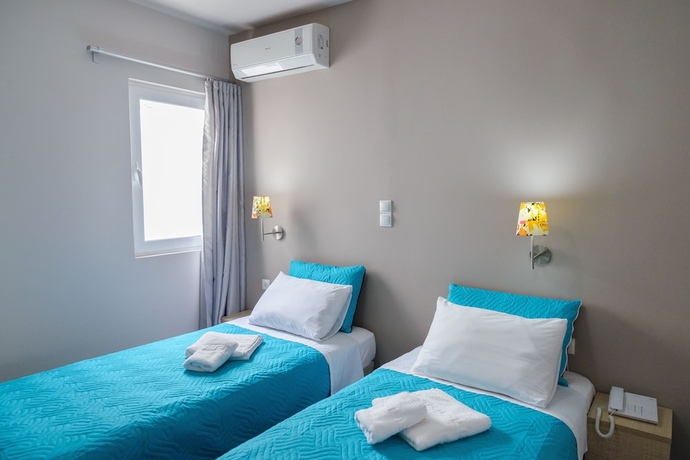 Imagen de la habitación del Hotel Lux, Atenas. Foto 5