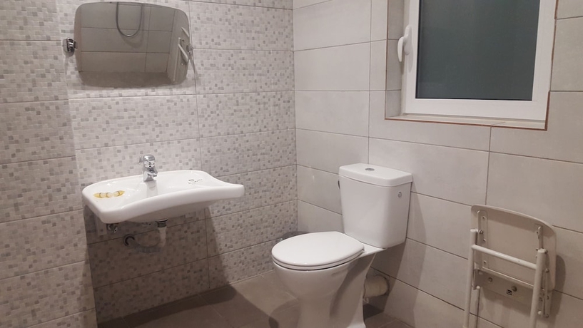 Imagen de la habitación del Hotel Lux, Atenas. Foto 16