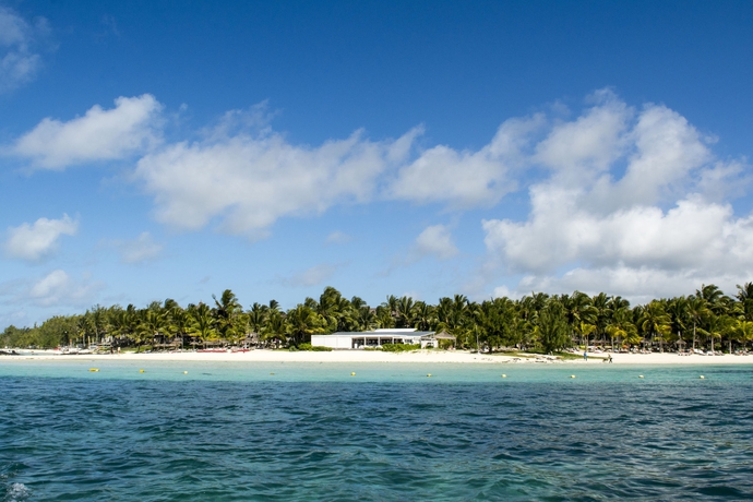 Imagen de los exteriores del Hotel Lux Belle Mare. Foto 5