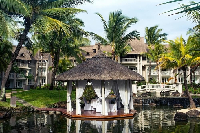 Imagen de los exteriores del Hotel Lux Belle Mare. Foto 8