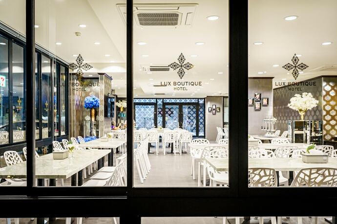 Imagen del bar/restaurante del Hotel Lux Boutique. Foto 16