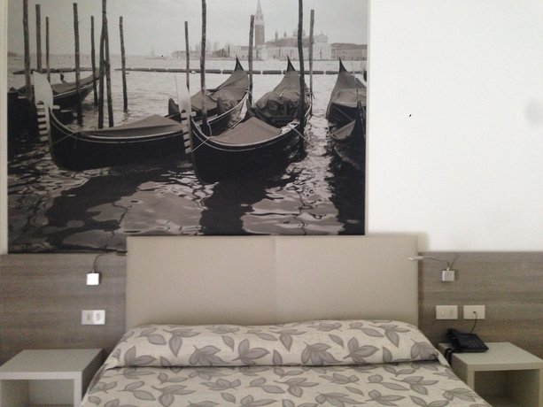 Imagen de la habitación del Hotel Lux, Caorle. Foto 3