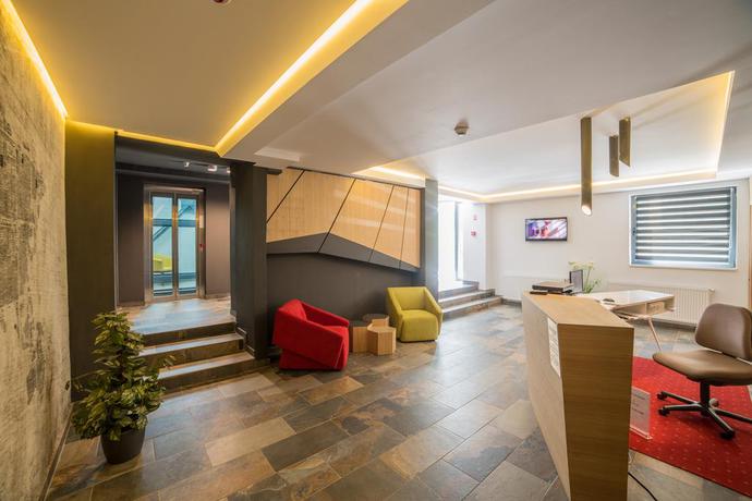 Imagen de los interiores del Hotel Lux Divina. Foto 9