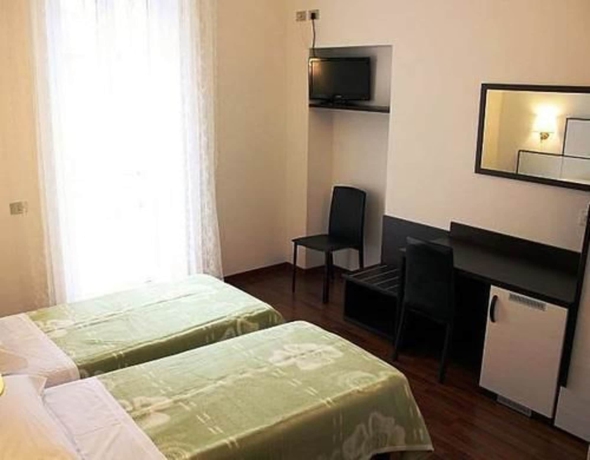 Imagen de la habitación del Hotel Lux Durante. Foto 4