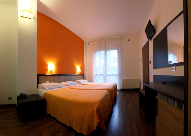 Imagen de la habitación del Hotel Lux Durante. Foto 10