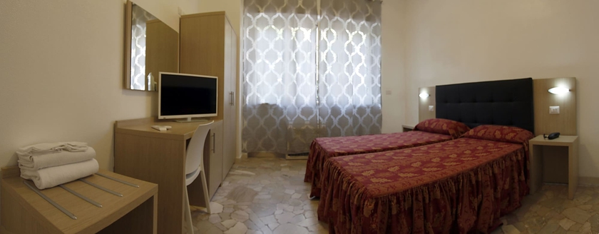 Imagen de la habitación del Hotel Lux Durante. Foto 13