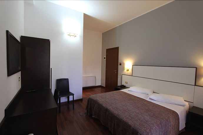 Imagen de la habitación del Hotel Lux Durante. Foto 18