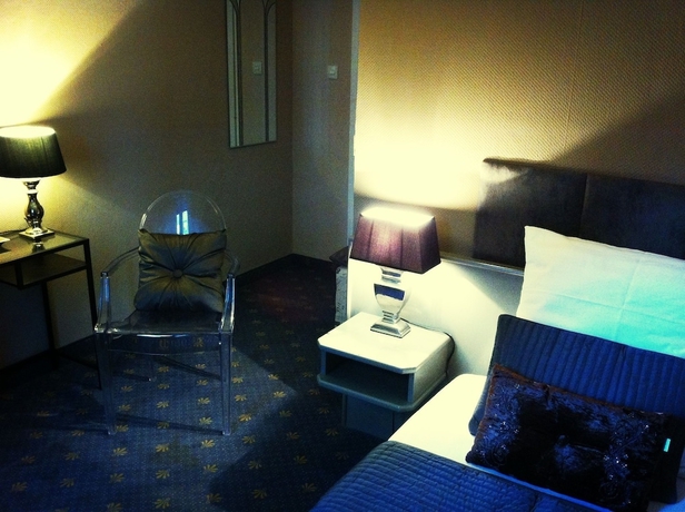 Imagen de la habitación del Hotel Lux, Dusseldorf. Foto 8