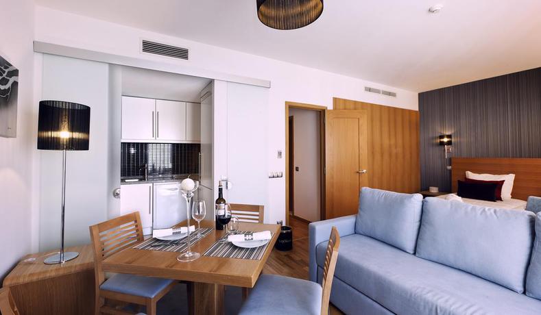 Imagen de los interiores del Hotel Lux Fátima Park - , Suites and Residence. Foto 12