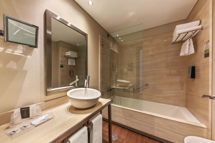 Imagen de la habitación del Hotel Lux Fatima. Foto 10