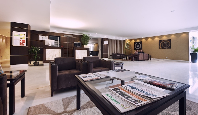 Imagen de los interiores del Hotel Lux Fatima. Foto 16