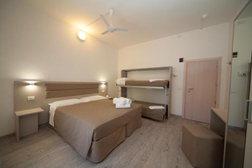 Imagen de la habitación del Hotel Lux, Gabicce Mare. Foto 19