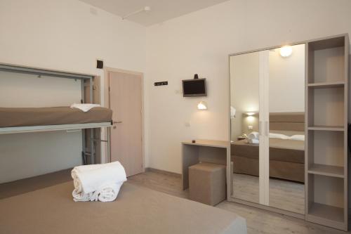 Imagen de la habitación del Hotel Lux, Gabicce Mare. Foto 20