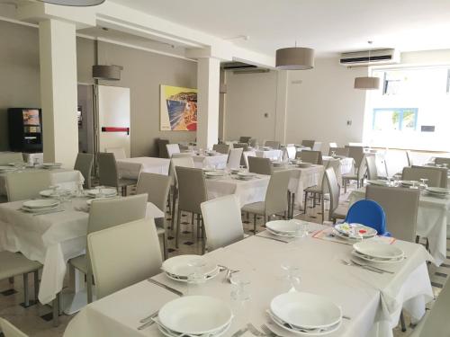 Imagen general del Hotel Lux, Gabicce Mare. Foto 13