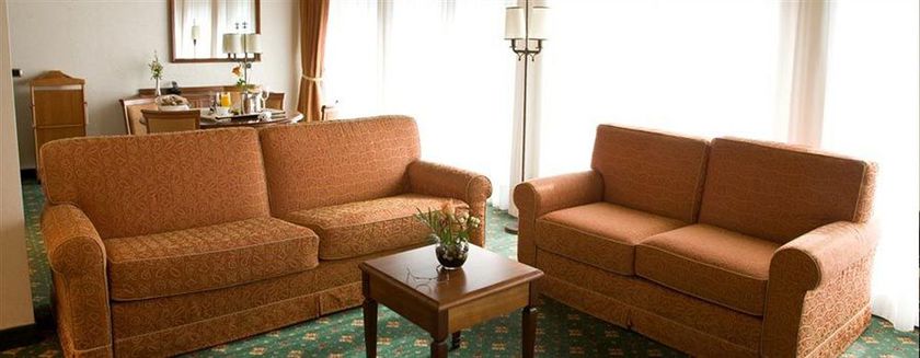 Imagen de los interiores del Hotel Lux Garden. Foto 12