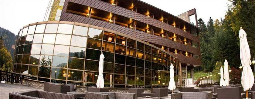 Imagen de los exteriores del Hotel Lux Garden. Foto 10