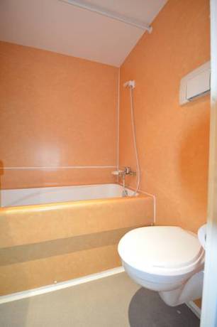 Imagen de la habitación del Hotel Lux, Grenoble. Foto 5