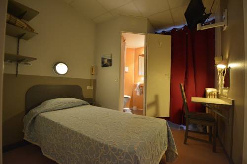 Imagen de la habitación del Hotel Lux, Grenoble. Foto 7