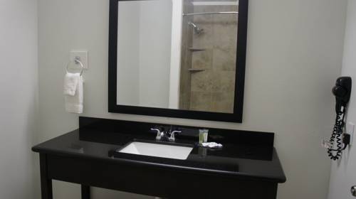 Imagen de la habitación del Hotel Lux Inn and Suites. Foto 4