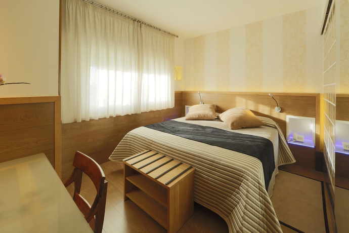 Imagen de la habitación del Hotel Lux Isla. Foto 5