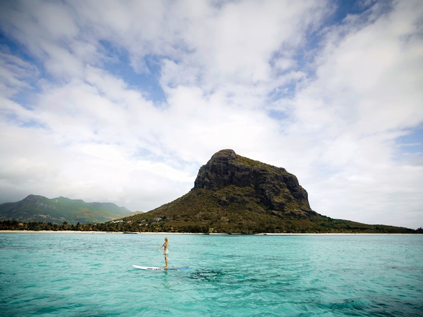 Imagen de los exteriores del Hotel Lux* Le Morne Resort. Foto 4