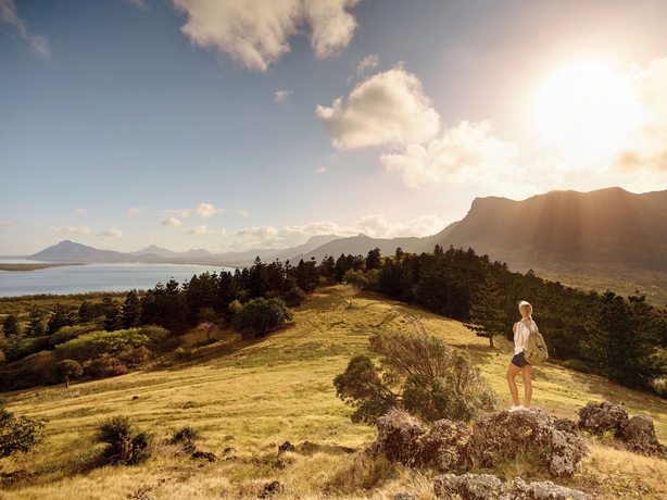 Imagen de la piscina del Hotel Lux* Le Morne Resort. Foto 15