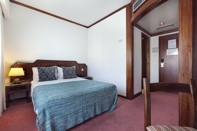 Imagen de la habitación del Hotel Lux Mundi. Foto 12