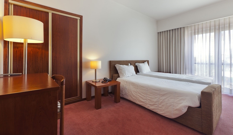 Imagen de la habitación del Hotel Lux Mundi. Foto 14