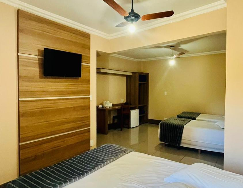 Imagen general del Hotel Lux, Po&ccedil;os de Caldas. Foto 7