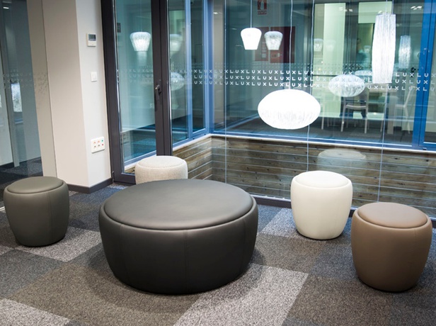 Imagen de los interiores del Hotel Lux Santiago. Foto 6