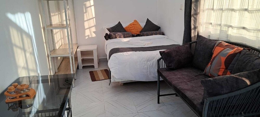 Imagen de la habitación del Hotel Lux Suites Wild Wood Cottages Naivasha. Foto 6