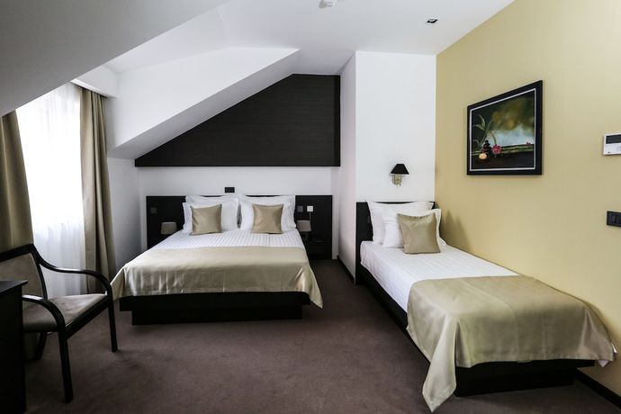 Imagen de la habitación del Hotel Lux and Spa Zen. Foto 2