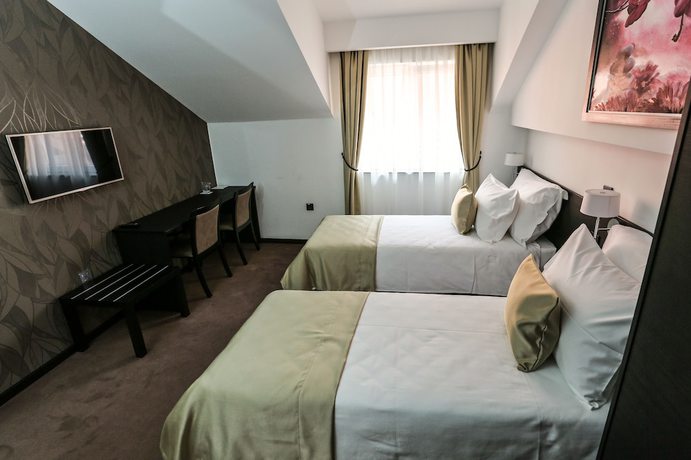 Imagen de la habitación del Hotel Lux and Spa Zen. Foto 6