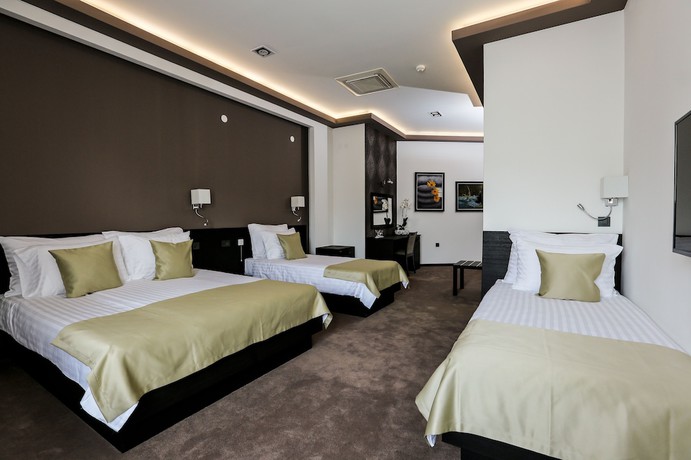 Imagen de la habitación del Hotel Lux and Spa Zen. Foto 11