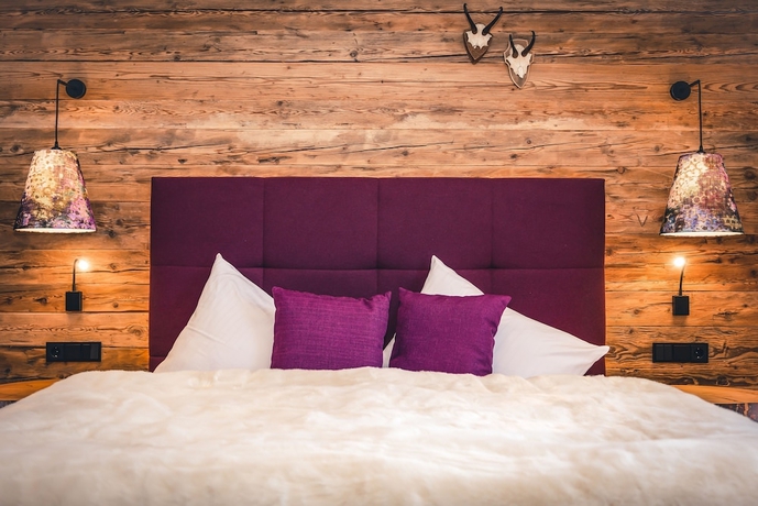 Imagen de la habitación del Hotel Lux-Alp Chalet. Foto 10