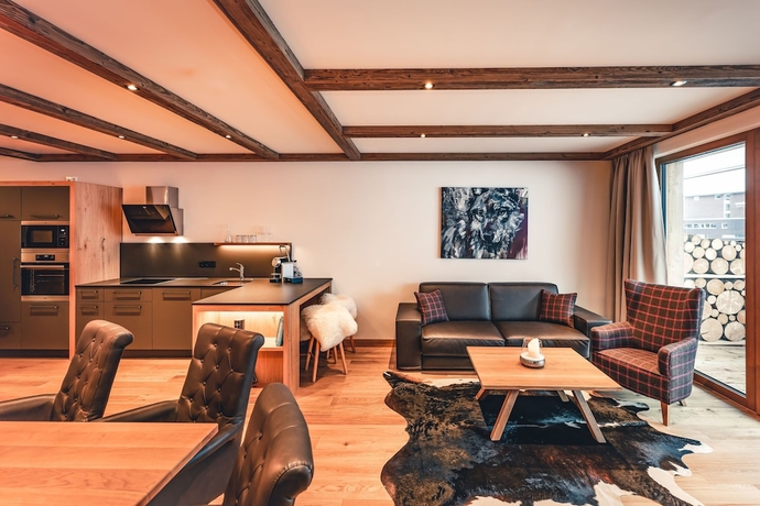 Imagen de la habitación del Hotel Lux-Alp Chalet. Foto 12