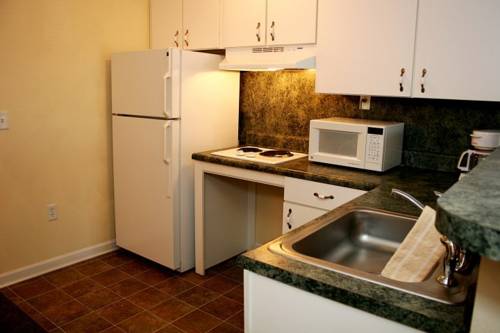 Imagen de la habitación del Hotel Luxbury Inn and Suites. Foto 11