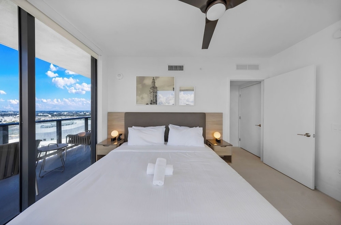 Imagen de la habitación del Hotel Luxe 2-BD Condo in Downtown - City Views. Foto 4