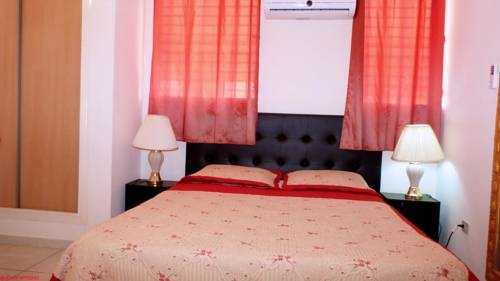 Imagen de la habitación del Hotel Luxe Confort. Foto 6